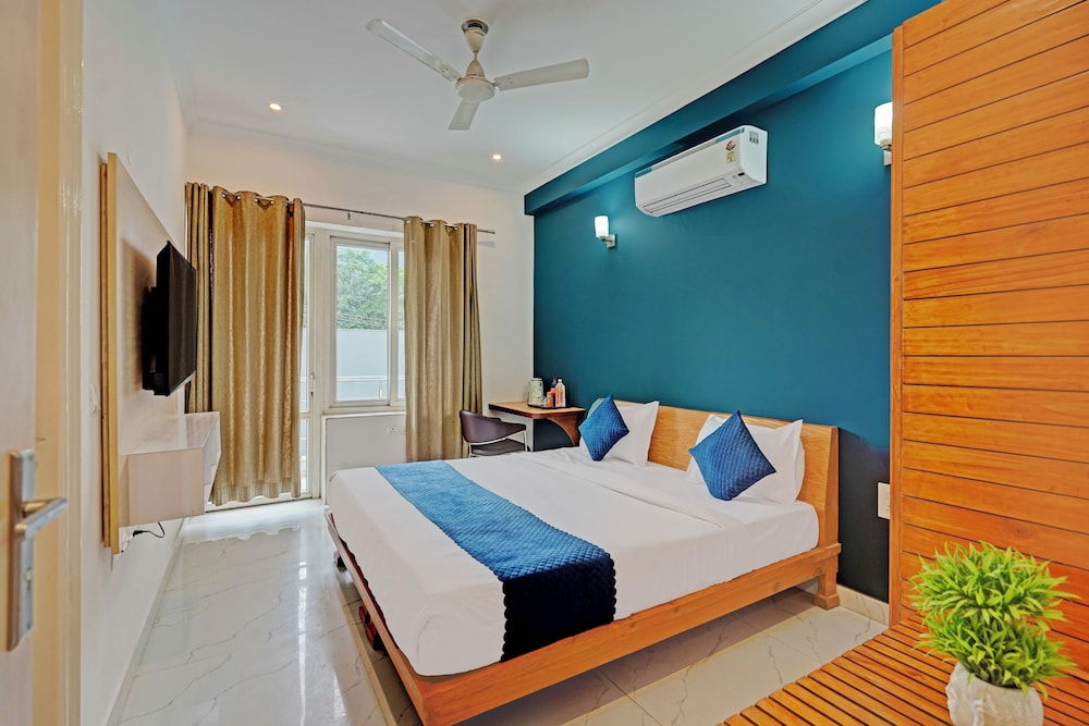madstays hotel medicity near medanta hospital