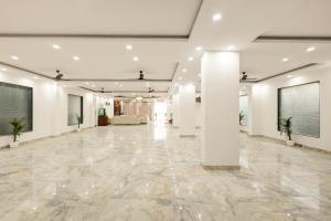 hotel the venice near indraprastha apollo hospital