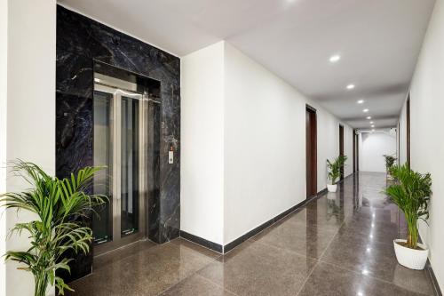 hotel the venice near indraprastha apollo hospital