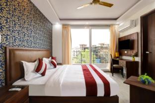 hotel the venice near indraprastha apollo hospital