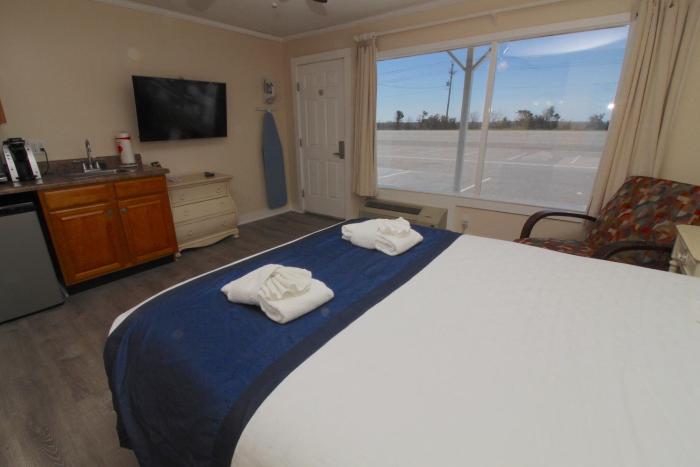 fin n feather waterside inn by kees vacations