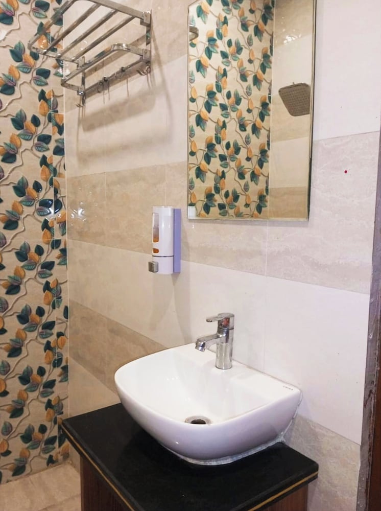 hotel riverdell varanasi