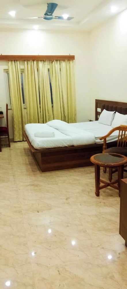 hotel riverdell varanasi