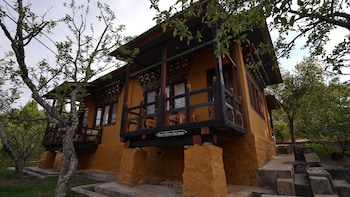 Olathang Cottages,,4 star