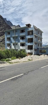 Treebo Melag,,3 star