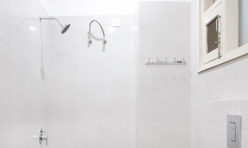 hotel kamron airport rd sector 78 mohali