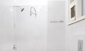 hotel kamron airport rd sector 78 mohali