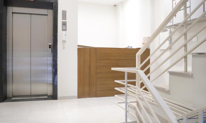 hotel kamron airport rd sector 78 mohali