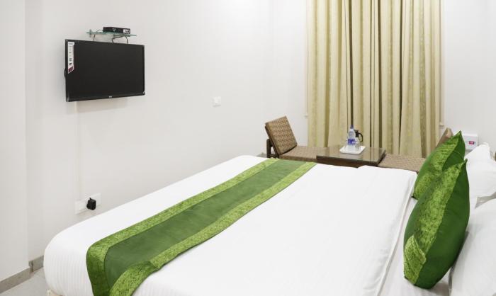 hotel kamron airport rd sector 78 mohali