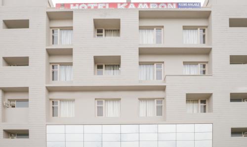 hotel kamron airport rd sector 78 mohali