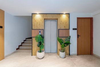 treebo premium taara