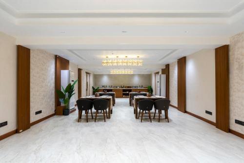 treebo premium taara