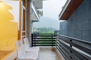 treebo premium the takeys mall road