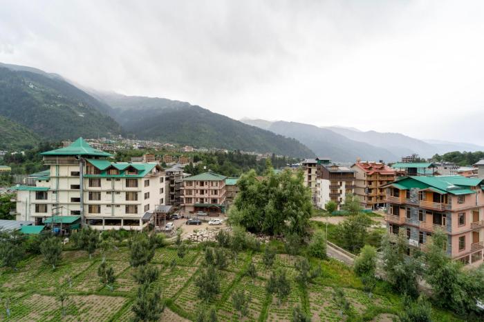 treebo premium the takeys mall road