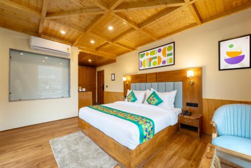 Treebo Premium The Takey's, Mall Road,,4 star