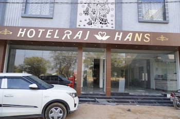 hotel rajhans