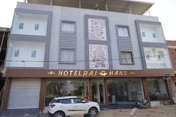 hotel rajhans