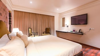 the saga hotel green park