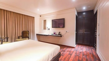 the saga hotel green park