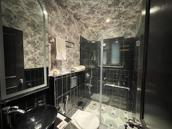 the saga hotel green park