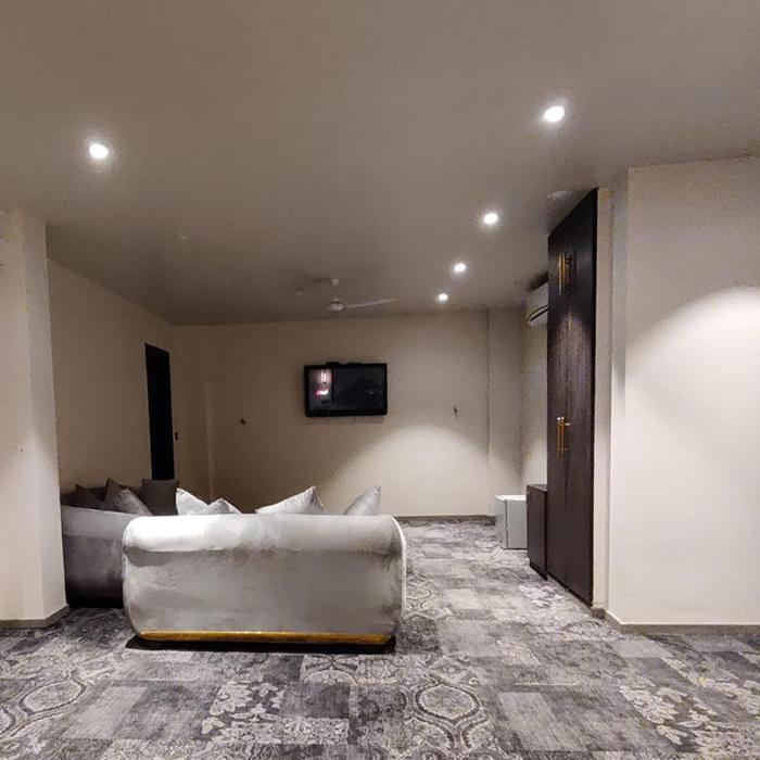 the saga hotel green park