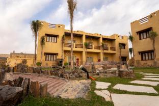 azad siwa hotel