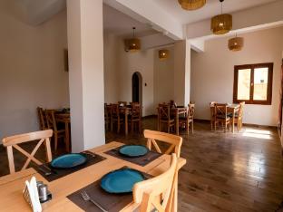 azad siwa hotel