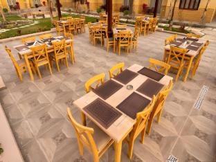 azad siwa hotel