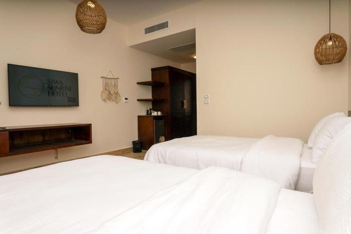 azad siwa hotel