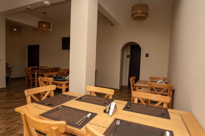 azad siwa hotel