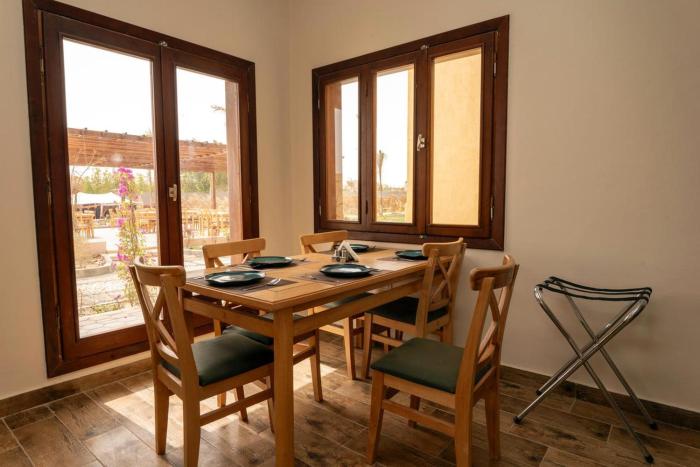 azad siwa hotel