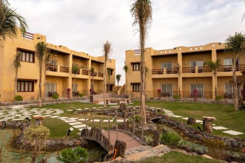 azad siwa hotel