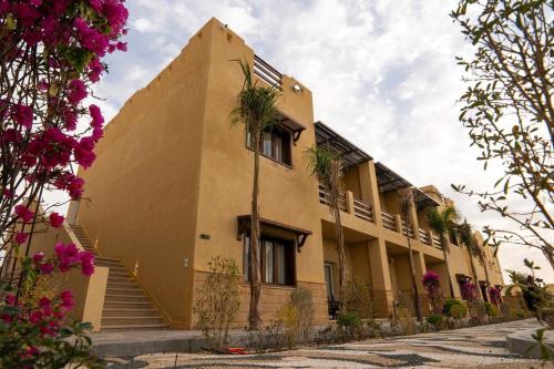 azad siwa hotel