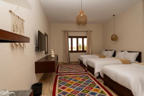azad siwa hotel