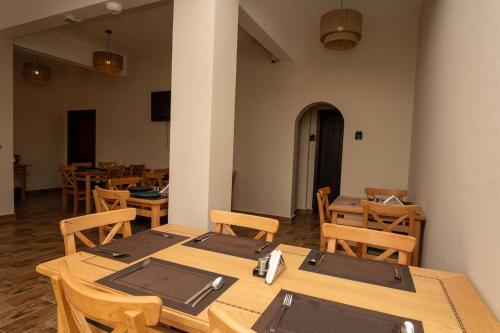 azad siwa hotel