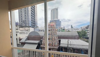 Namasstay Silom,,2 star