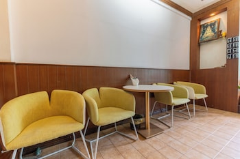 Calmly Stay Ratchada,,3 star