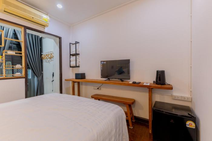 calmly stay ratchada