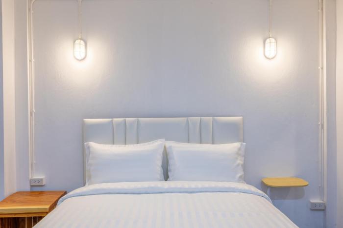 calmly stay ratchada