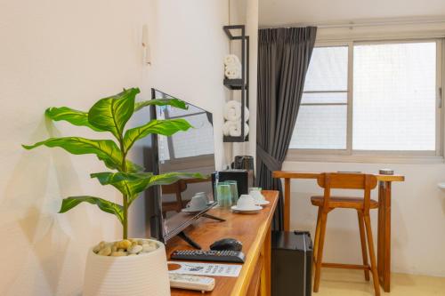 calmly stay ratchada