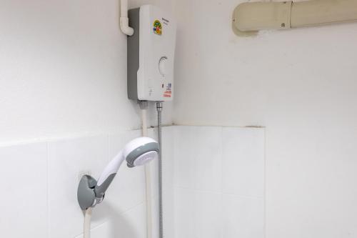 calmly stay ratchada