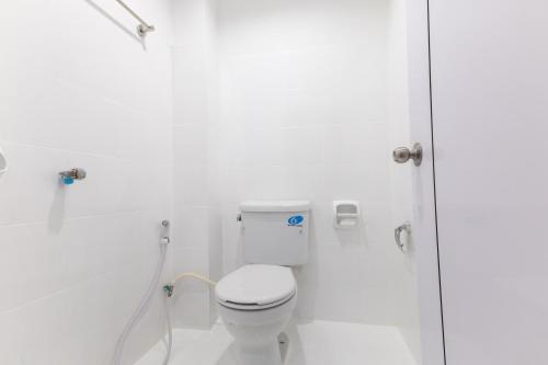 calmly stay ratchada