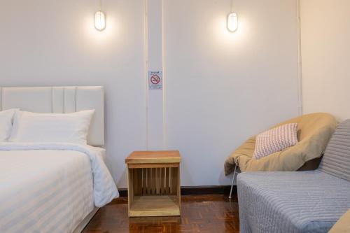 calmly stay ratchada