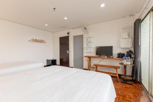 calmly stay ratchada