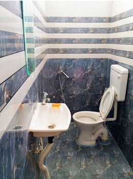 hotel ajaya varanasi