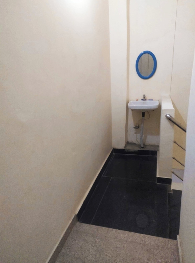 hotel ajaya varanasi