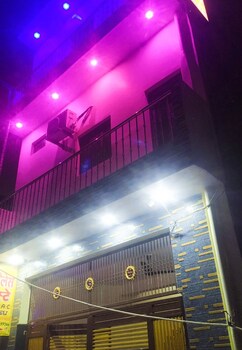 Hotel Ajaya Varanasi,,2 star