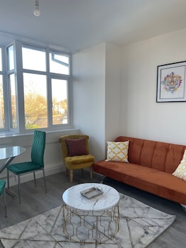 Flitwick Apartments By Dhaparthotels,,2 star