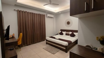 akshay corporate hotel