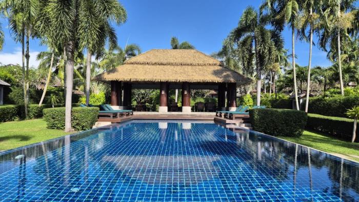 green garden villa hotel